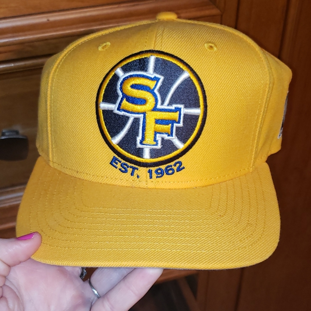 New NBA Goldenstate Warriors Mitchell & Ness Hat